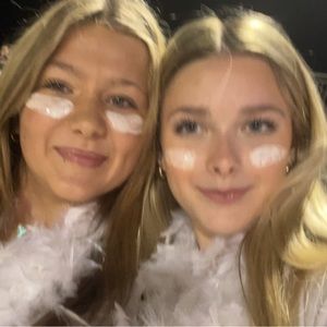 Meet your Posher, Haley